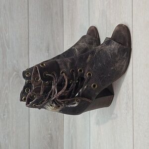 Diba True Women Ankle Distressed Leather Heels Boho shoes boots sz 8